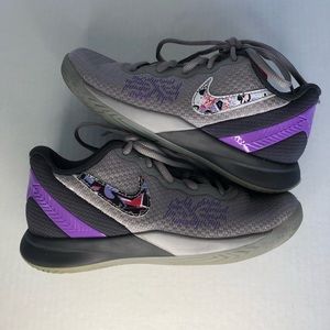 Nike Kyrie Flytrap 2 Kids sz 2